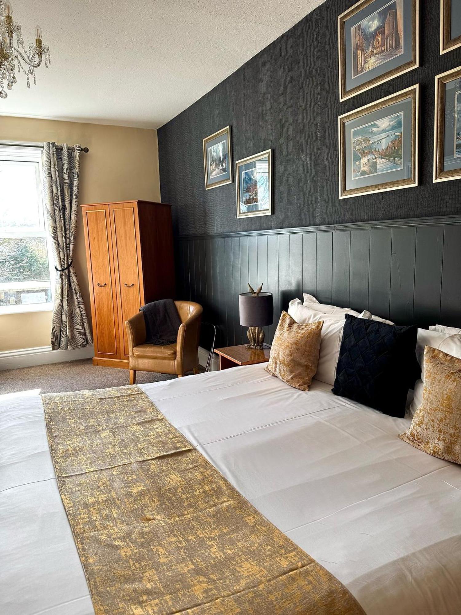 The White House Inn - Whitby Exteriér fotografie